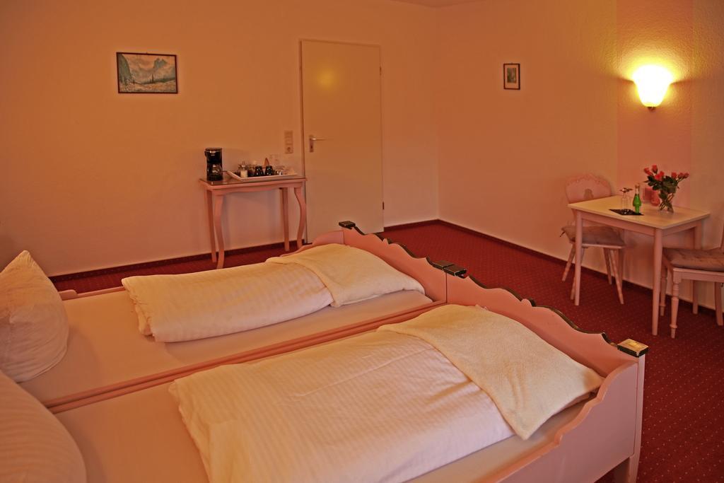 Hotel In Der Strassen Solingen Luaran gambar